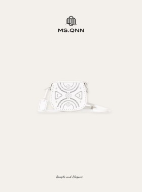 “雕花马鞍包”经典复古手工刻画镂空工艺单肩包 39B888 Q姐