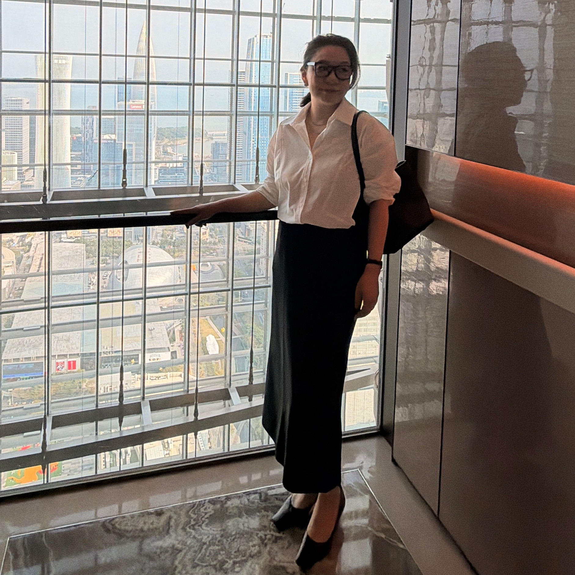 Q姐 经典系列&ldquo;黑白半裙&rdquo;立体鱼骨线显瘦高腰半身裙 53P501