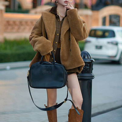 美拉德常规毛毛外套女