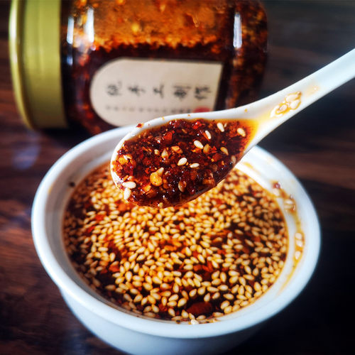 吾符优品玻璃瓶装辣椒油