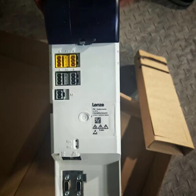 Lenze伦茨 i700双轴驱动器 E70ACMDE0324VA2ETR