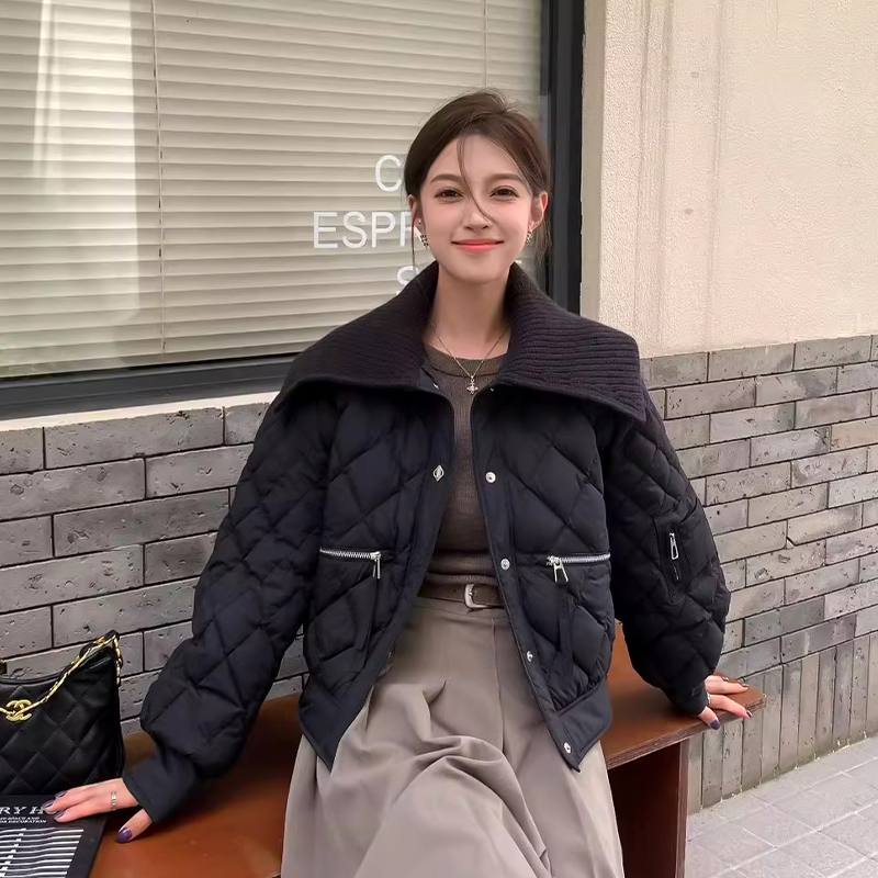 韩系针织大翻领菱格轻薄羽绒服女2025秋冬季新款保暖薄外套小个子