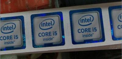 白色笔记本电脑贴纸标签