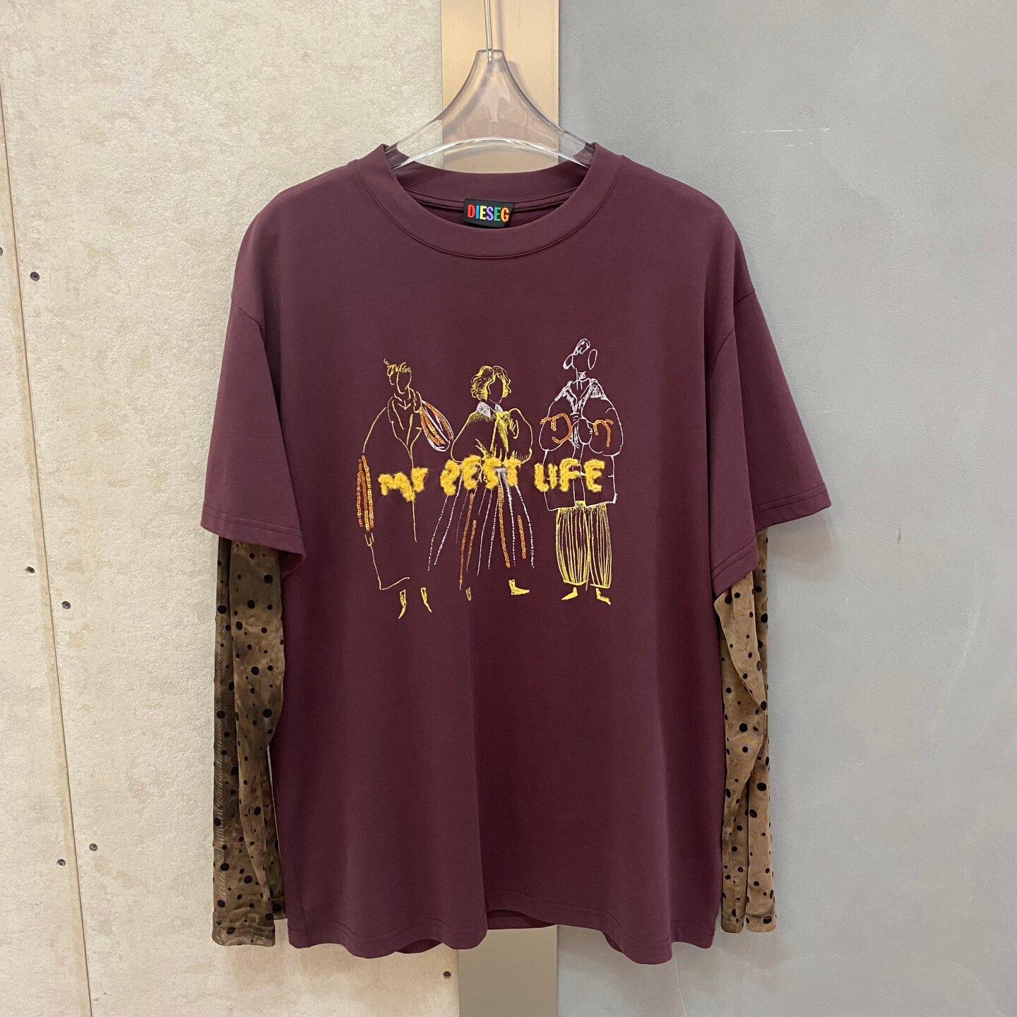 时髦小众复古抽象手绘人物印花T