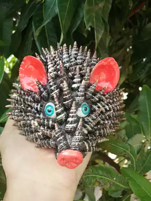 Factory direct hedgehog ornaments small animals shell handicrafts to give people gifts stall supply