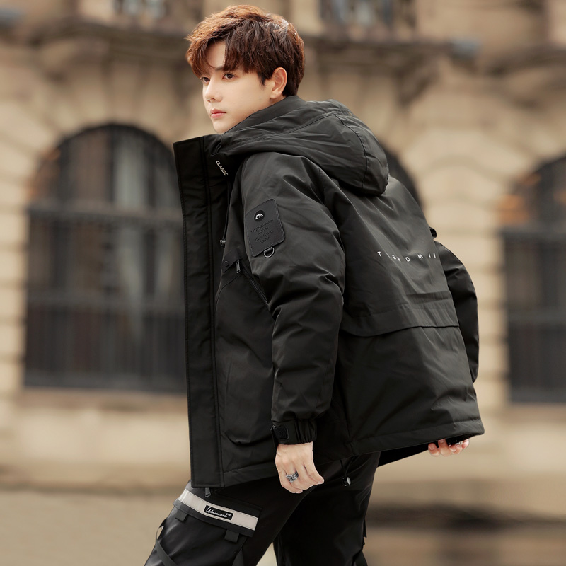 新款工装羽绒服男冬季外套短款2025年潮流城市风连帽白鸭绒冲锋衣