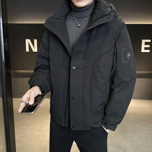 白鸭绒羽绒服男短款冬季2025新款高级感潮牌连帽防寒加厚外套冬天