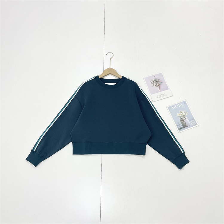 I1复古运动风舒适高货外单纯元25秋冬新款柔软长袖圆领卫衣蝙蝠袖