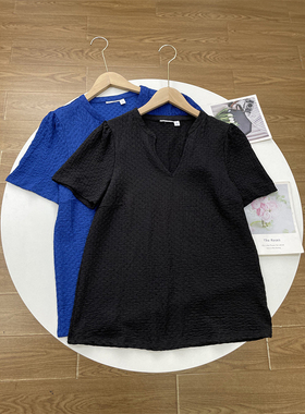 I4仅有XS码~25年夏款女V领短袖套头皱褶肌理感上衣纯色