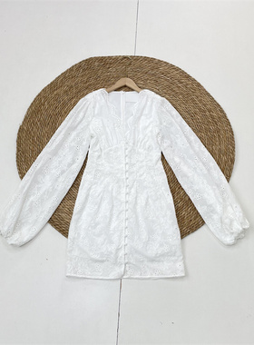 B1全棉法式感~外单纯元26春秋新款V领泡泡袖刺绣提花款中长连衣裙