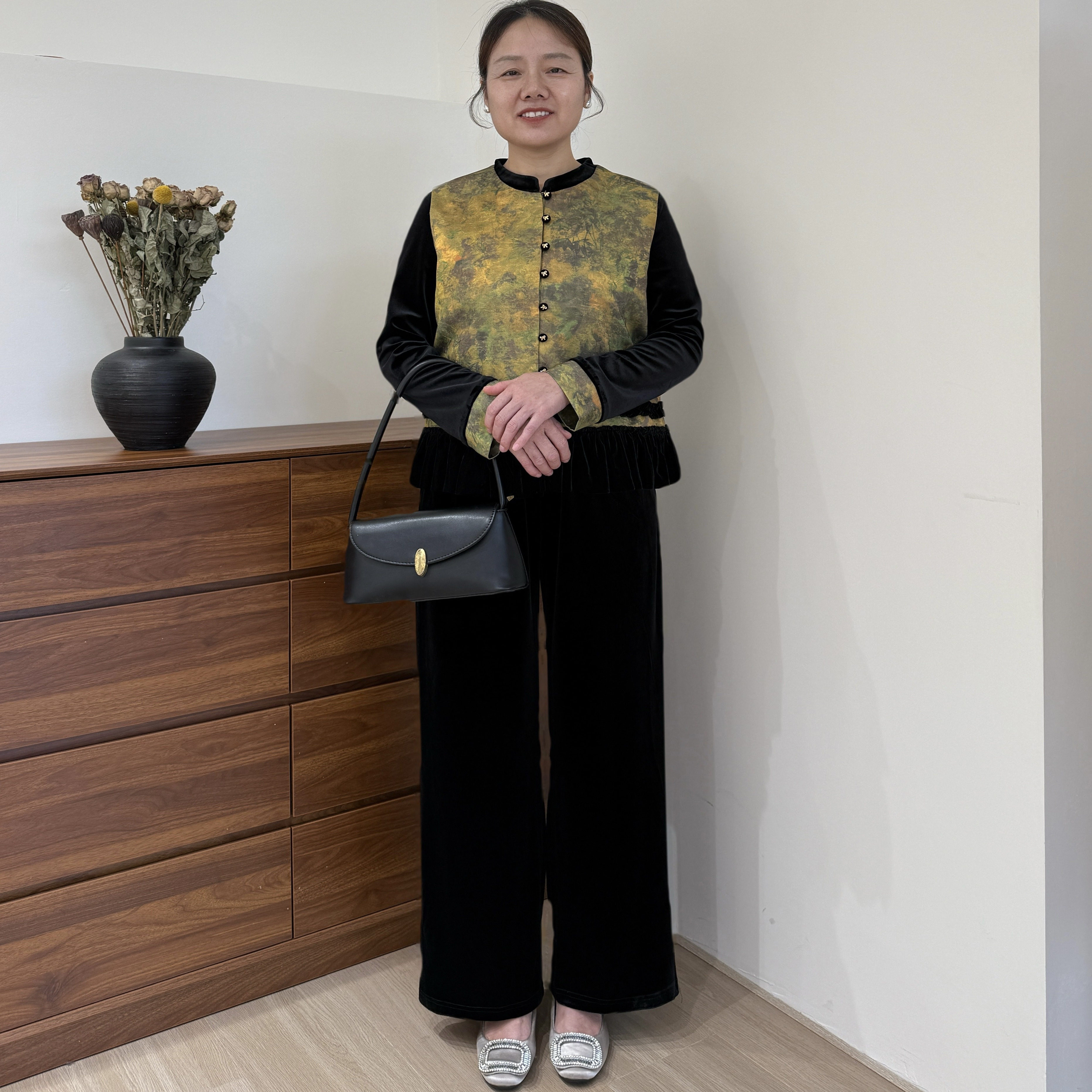 妈妈秋装套装时尚金丝绒小衫