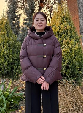 妈妈冬装羽绒服洋气短款