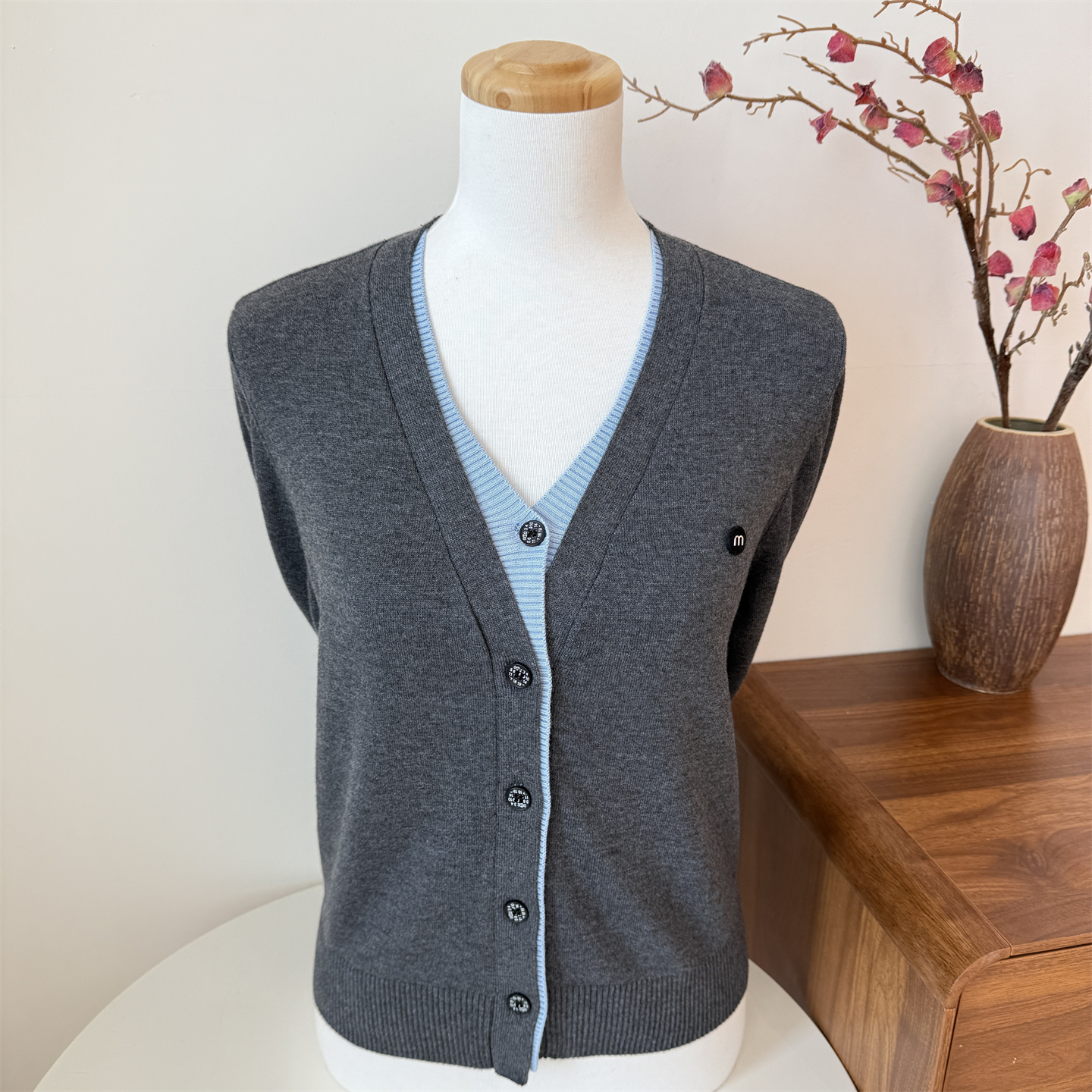 中老年女秋装毛衣开衫2025新款妈妈春秋外套长袖薄针织小衫上衣服