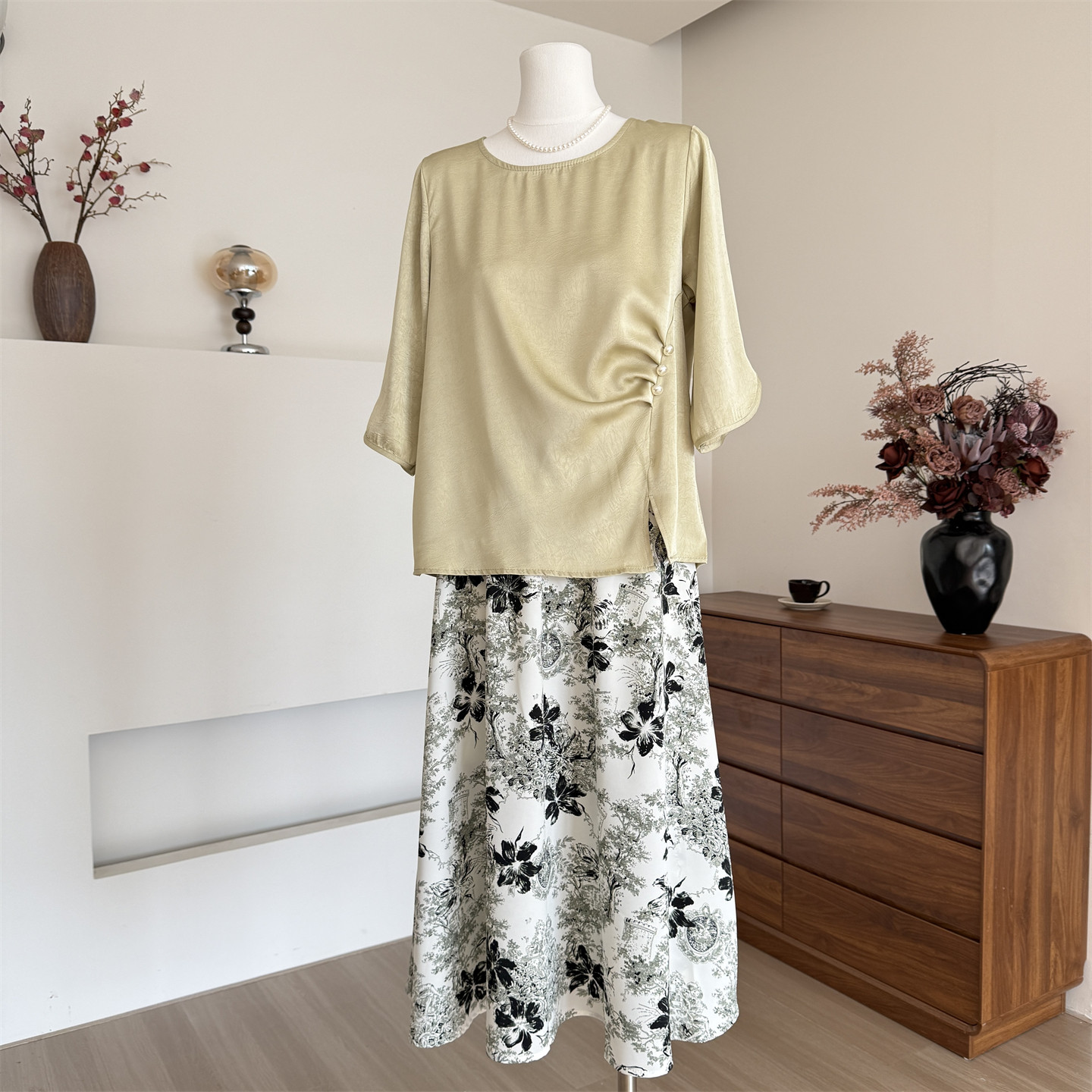 妈妈夏装短袖上衣连衣裙时尚洋气减龄中老年人女装半身裙两件套裙