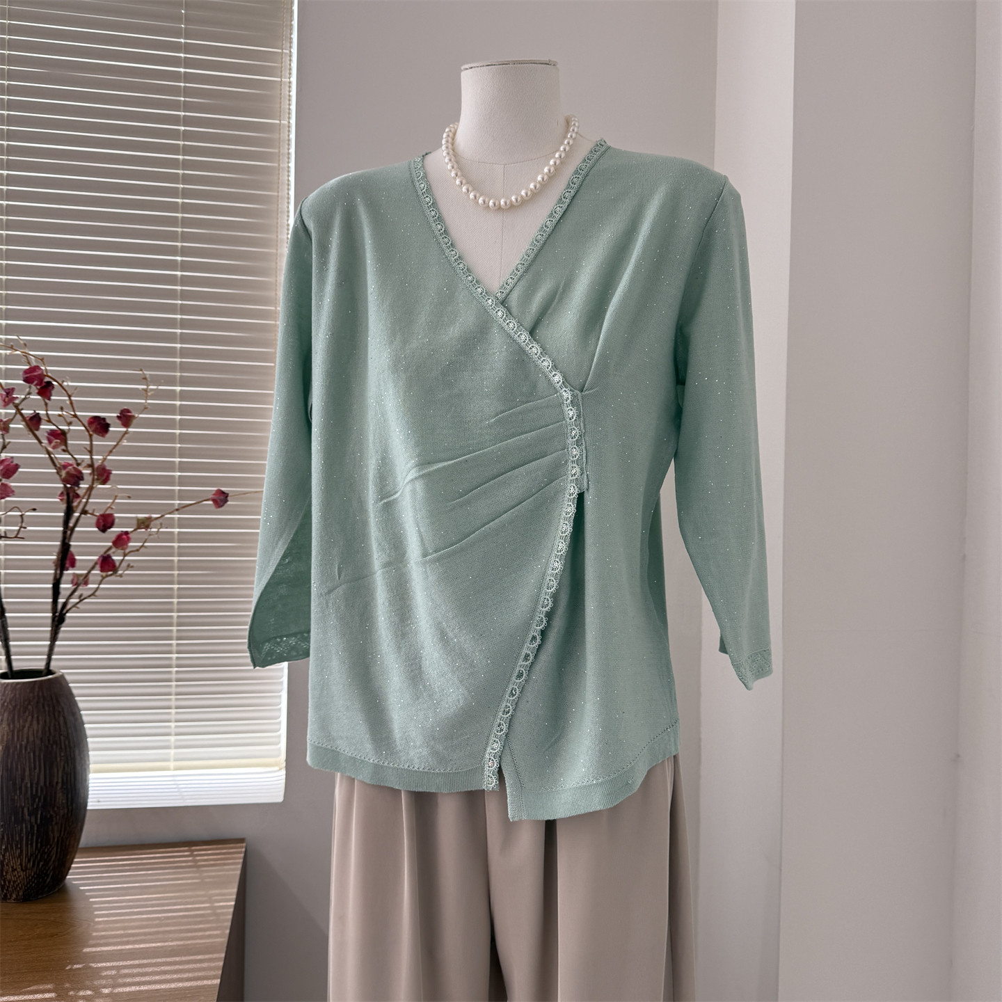 2026年新款妈妈春装针织衫上衣服中老年女装年轻宽松小衫50岁长袖