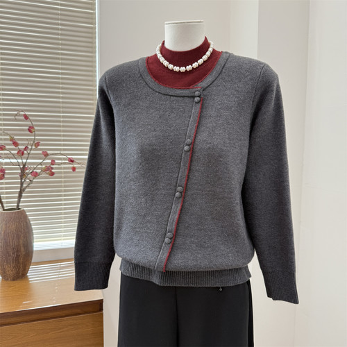 洋气妈妈装秋冬加绒毛衣