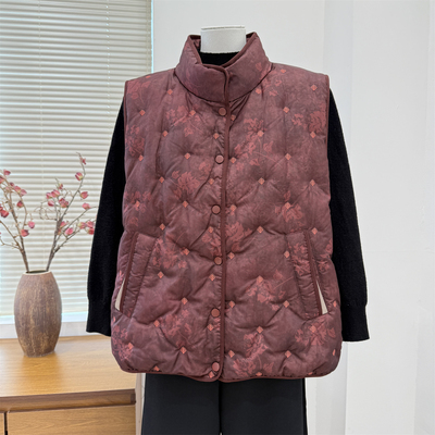 中老年妈妈羽绒服女白鸭绒冬