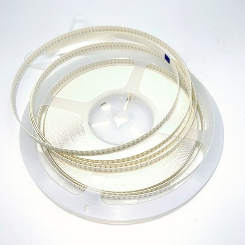 陶瓷贴片电容GjM0335C1E7R4BB01W高频0201C0G25V7.4pF