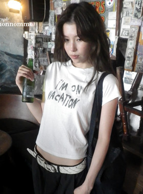 nomnonnomme 我在度假 原创手写感标语字母印花T恤夏天多色
