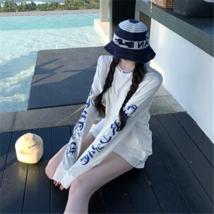 早春新款 T恤女慵懒风潮牌宽松显瘦休闲打底上衣 梵文字母印花长袖