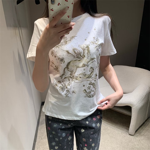 流奢画廊烫金飞马印花短袖T恤女春夏纯棉宽松设计感ins显瘦上衣潮