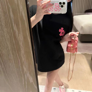 情侣上衣 小众设计感中长款 马蹄十字架贴皮重工刺绣短袖 t恤女夏季