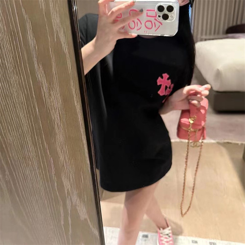 马蹄十字架贴皮重工刺绣短袖t恤