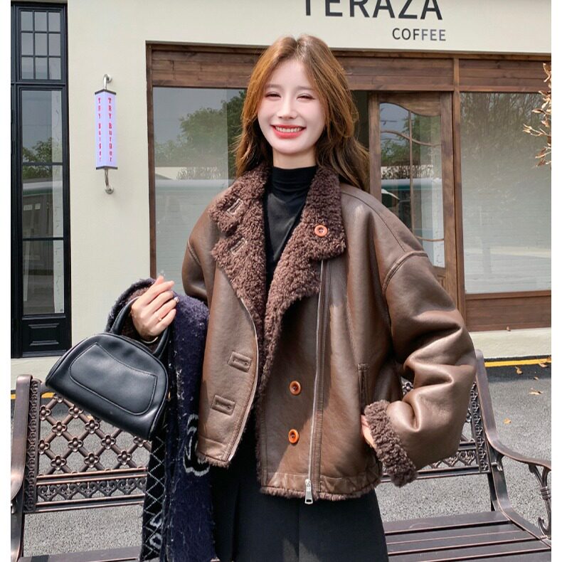 两面穿皮毛一体外套女2026冬季新款羊羔毛绒机车皮衣加厚保暖上衣