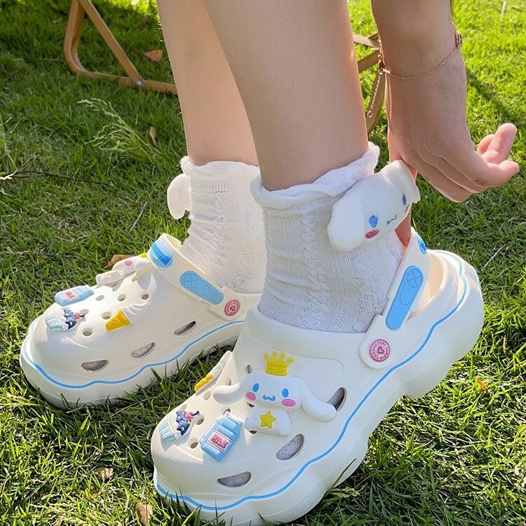 左福玉桂狗洞洞鞋夏女款防滑外穿