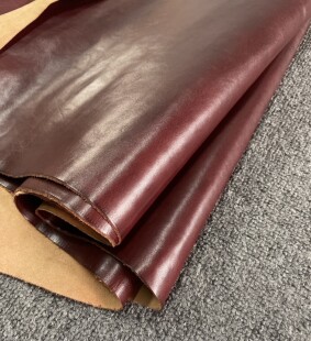 阳光皮料 意大利进口托斯卡纳mbox酒红色植鞣三边直 略软 1.12mm