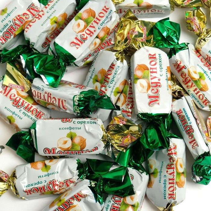 俄罗斯进口糖果三颗榛子夹心巧克力榛仁花生订婚喜糖果500g包邮