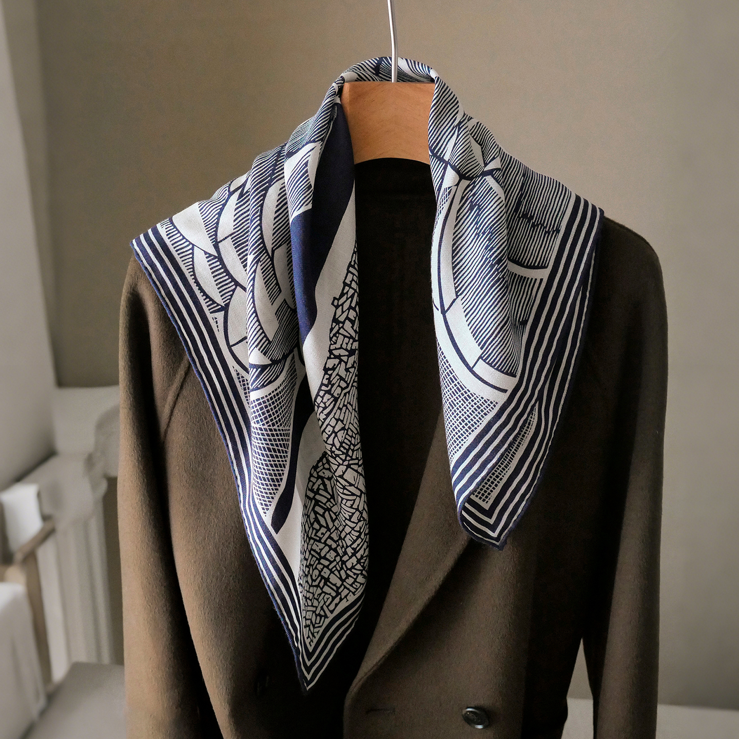 蓝色真丝羊毛中方巾围巾老钱丝毛