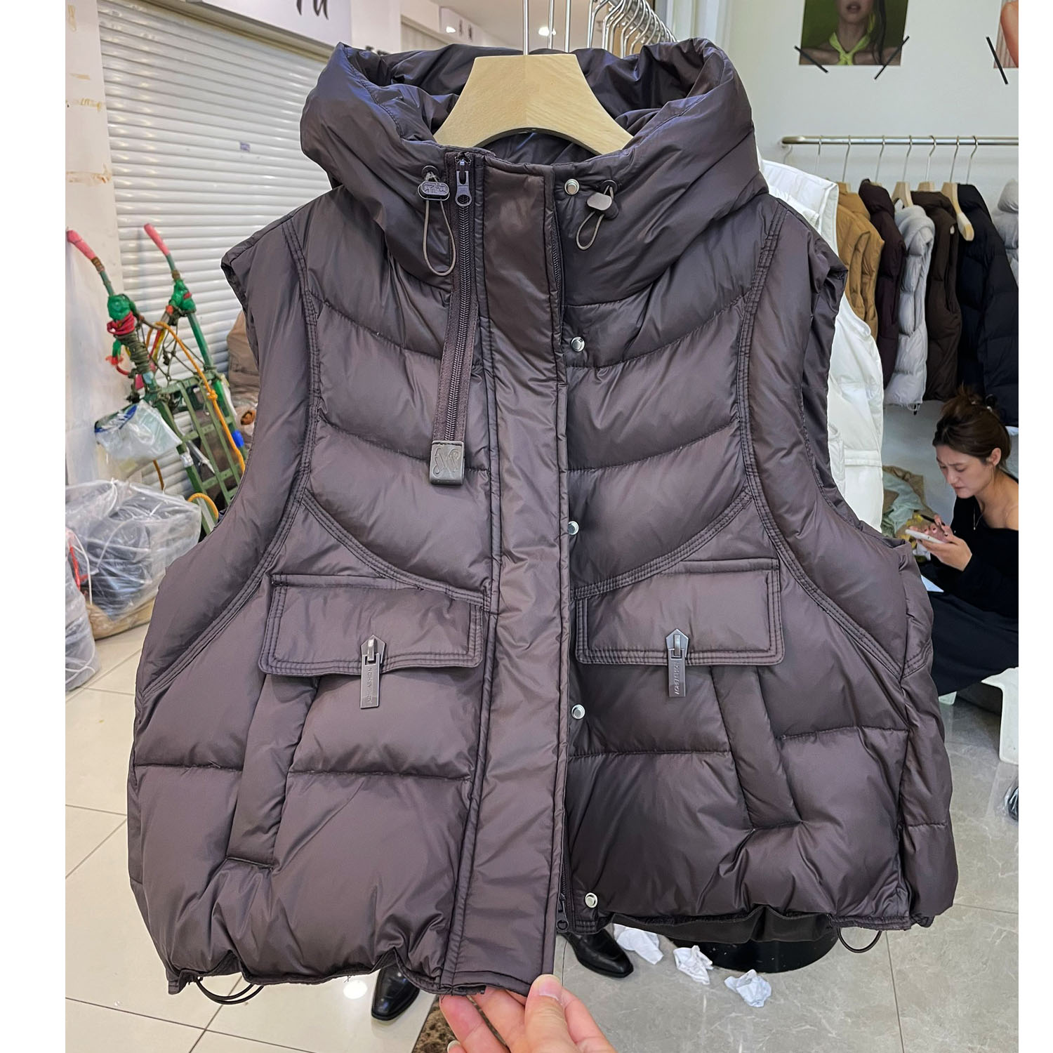 欧洲站冬季潮款羽绒连帽拉链马甲