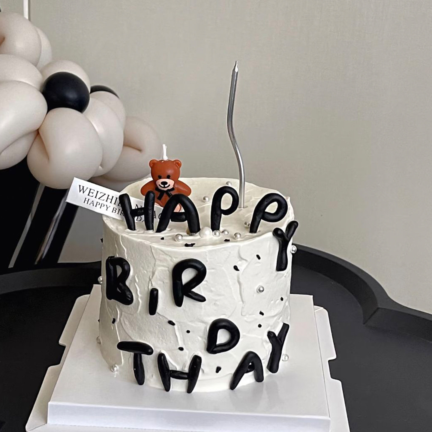 简约高级男生ins黑色字母蛋糕装饰插件yan花礼花彩色字母HB配件,节庆用品/礼品,蛋糕/烘焙装饰用品,淘宝优惠券,粉丝福利购,淘宝优惠卷