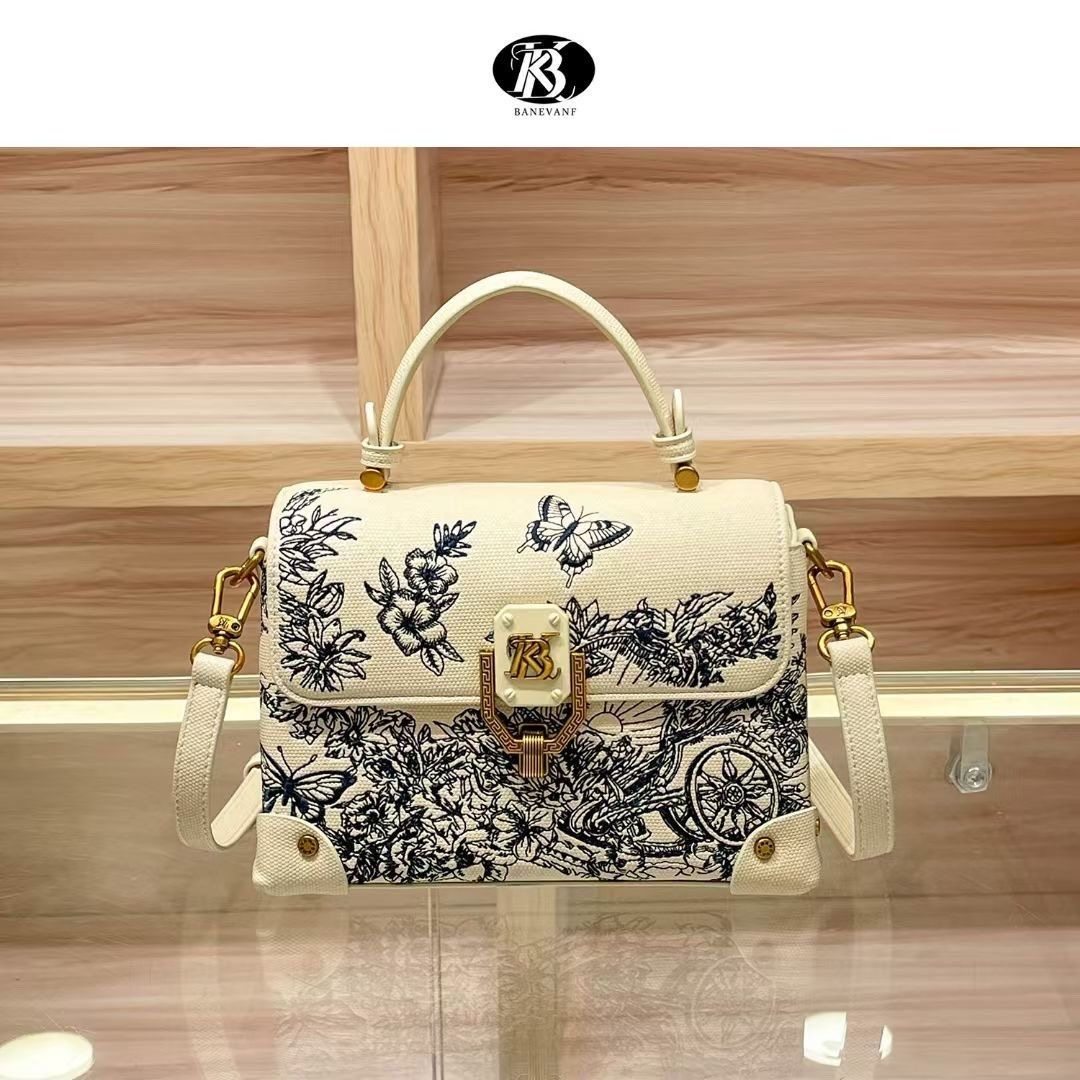 女包水桶包秋冬拼色女包2025新款包包挂件高级感斜挎包,箱包皮具/热销女包/男包,通用款女包,淘宝优惠券,粉丝福利购,淘宝优惠卷