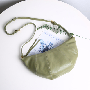 JUUZ LAN羊皮女包真皮腋下包夏日慵懒风可颂牛角包真皮单肩斜挎包