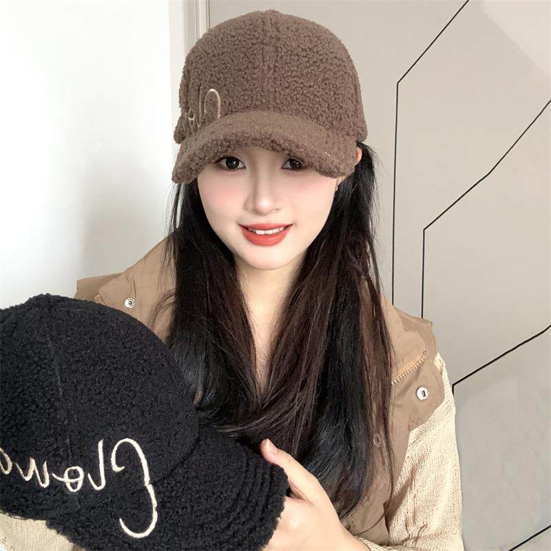 羊羔绒保暖棒球帽子女款2025新款秋冬季加绒防寒逛街显脸小鸭舌帽