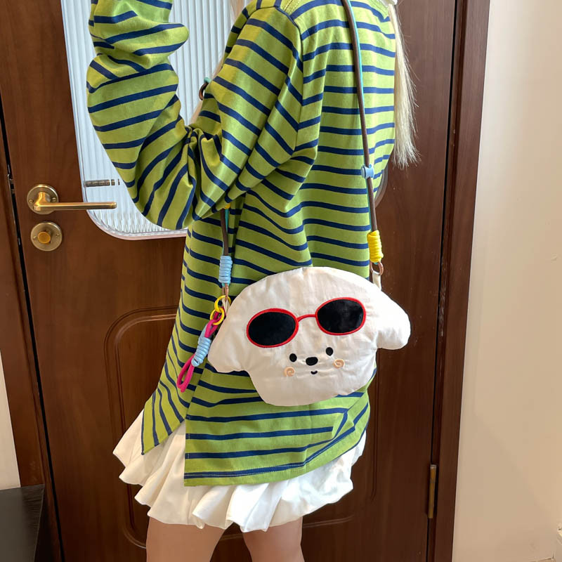 2026新款可爱白色小狗手机包春夏卡通尼龙刺绣迷你斜挎包可爱背包