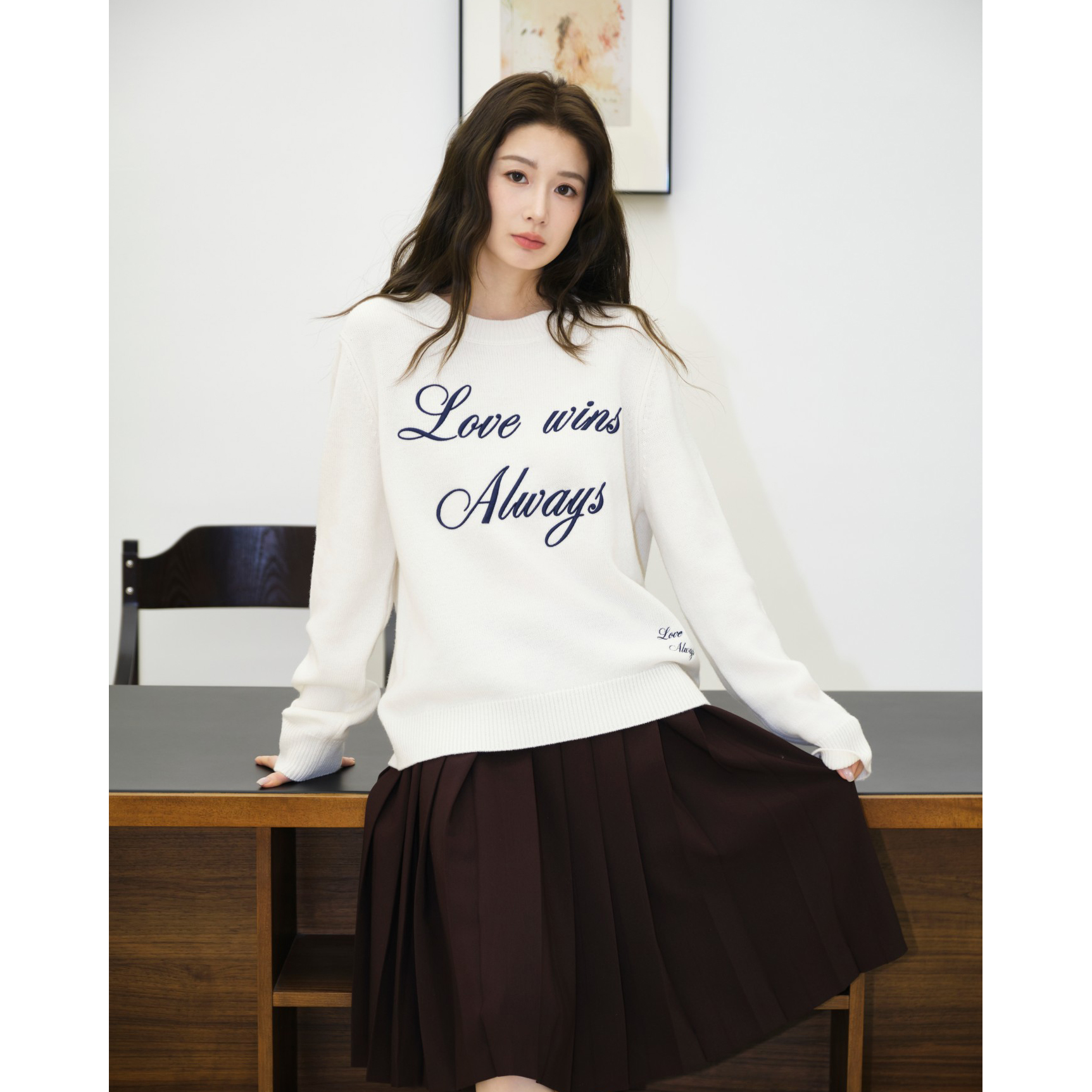 CONCISE-WHITE 简白2025秋冬新款刺绣字母毛衣女装高级宽松上衣