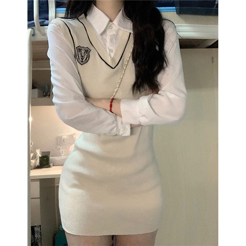 假两件拼接针织连衣裙女2026春秋新款法式收腰显瘦修身包臀短裙子