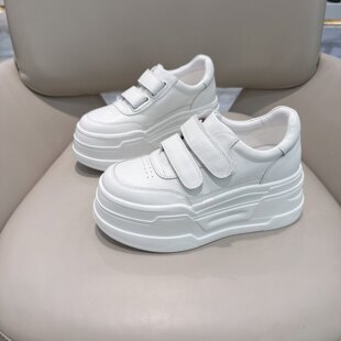 欧货真皮小白鞋女2026新款欧洲站魔术贴小个子白色增高厚底松糕鞋