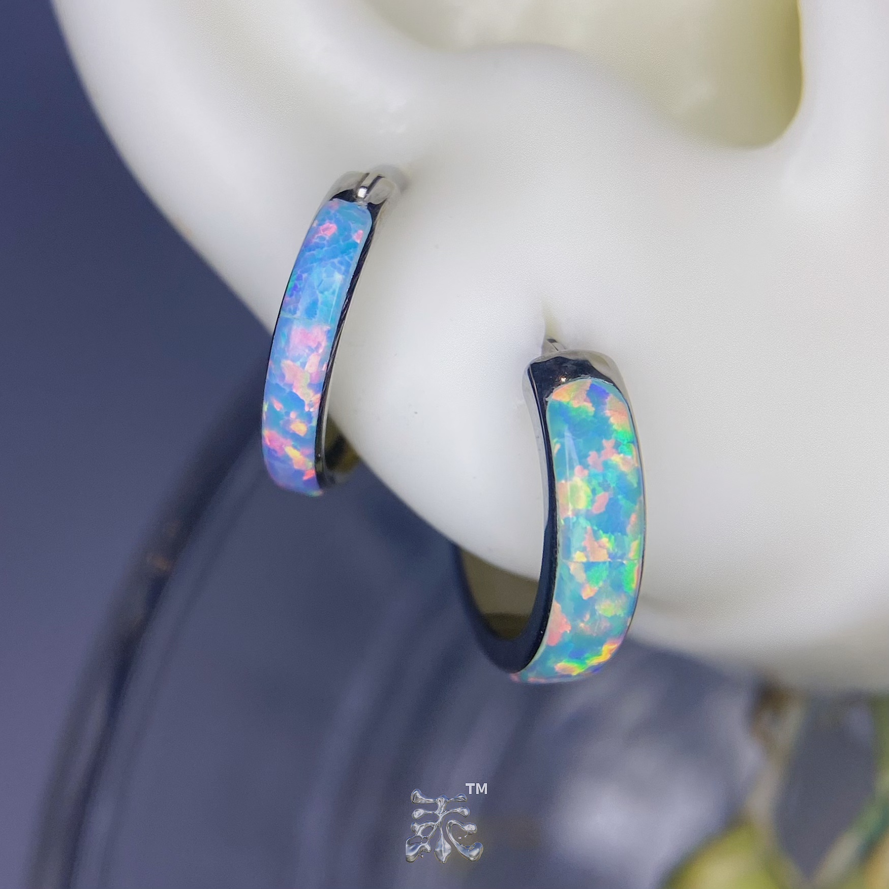 3.5mm宽边欧泊耳环f136钛合金亚