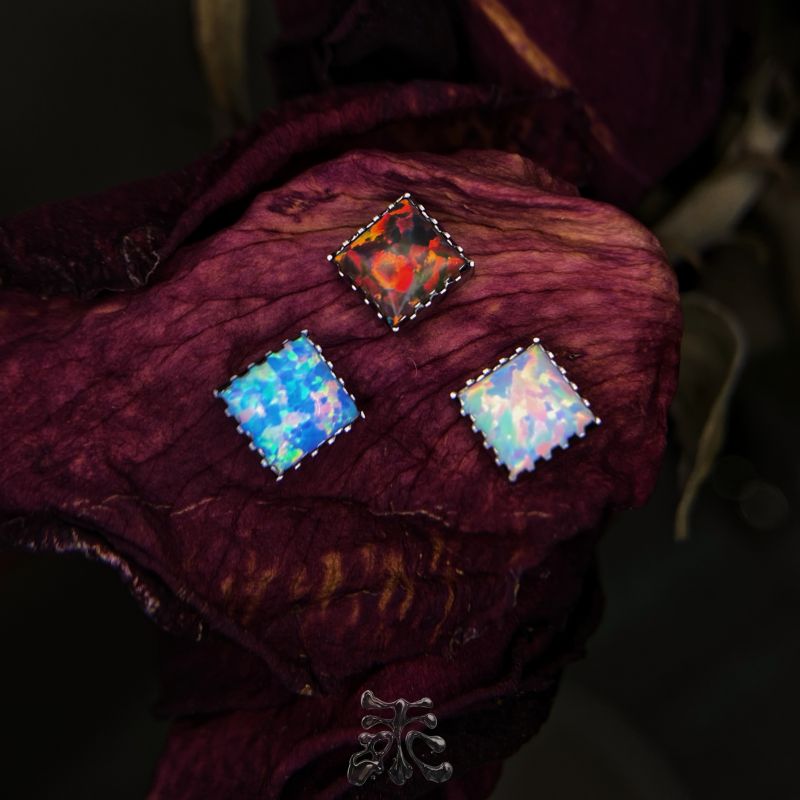 平底方切欧泊耳钉 锯齿包边精致高抛光钛合金18/16g0.9螺纹防过敏