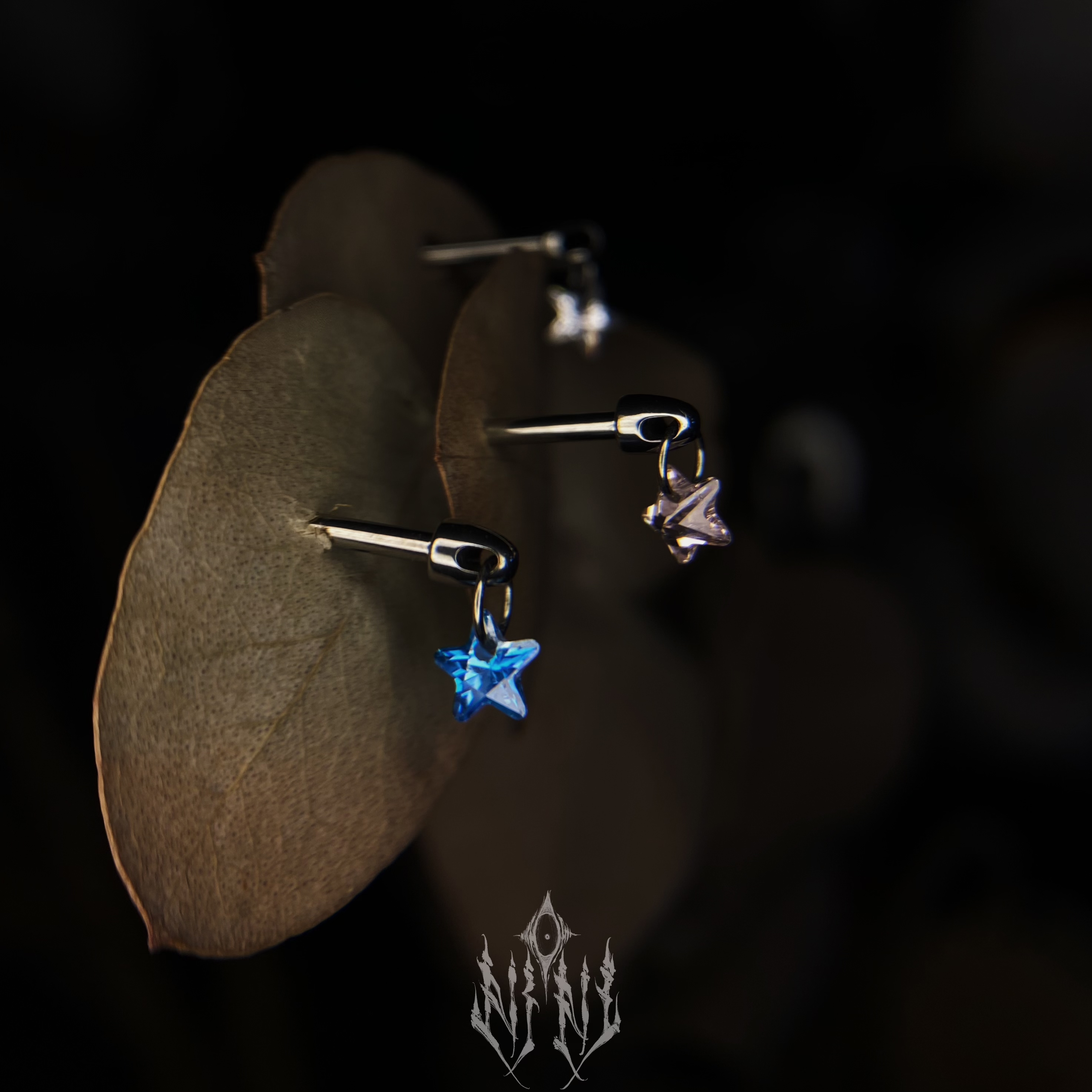 百搭五角星吊坠倒挂式rook饰品16g0.9螺纹植入级钛合金防过敏耳钉