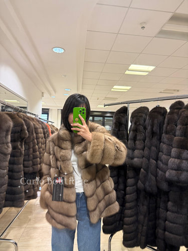 现货 Malamati 浅色俄罗斯紫貂 女士v纹 立领 意大利正品代购
