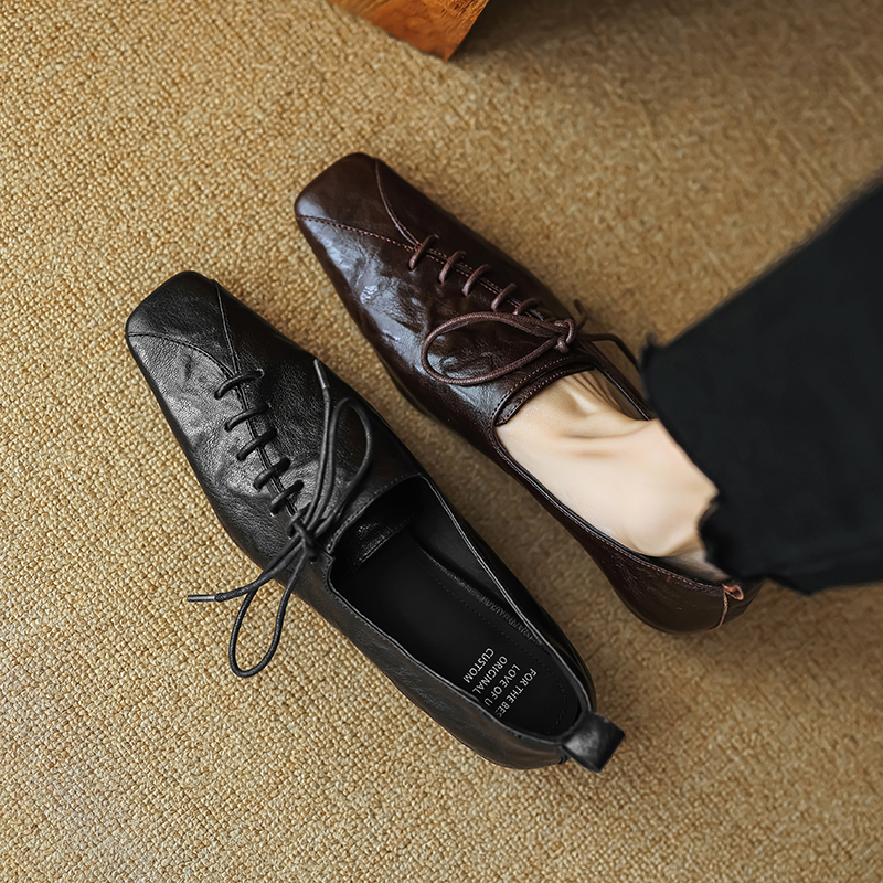 英伦风复古小皮鞋女休闲百搭乐福鞋小众真皮方头粗跟系带深口单鞋