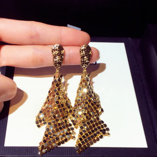 欧美小众设计耳环女复古时髦亮片金属长款耳钉银针方形流苏耳饰品
