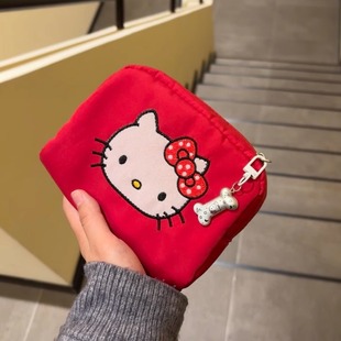 可爱便携红色kitty收纳包日常旅行化妆包手拿百搭耐脏小巧笔袋