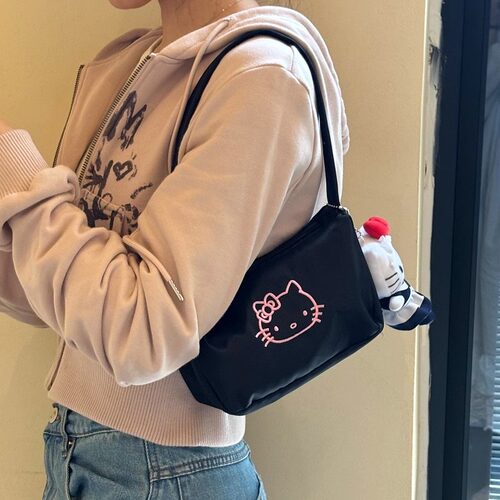 单肩原创腋下新款hellokitty刺绣手提包百搭可爱清新精致外出