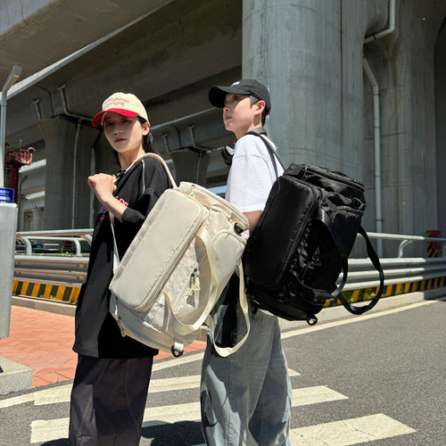 新款双肩包大容量旅行包